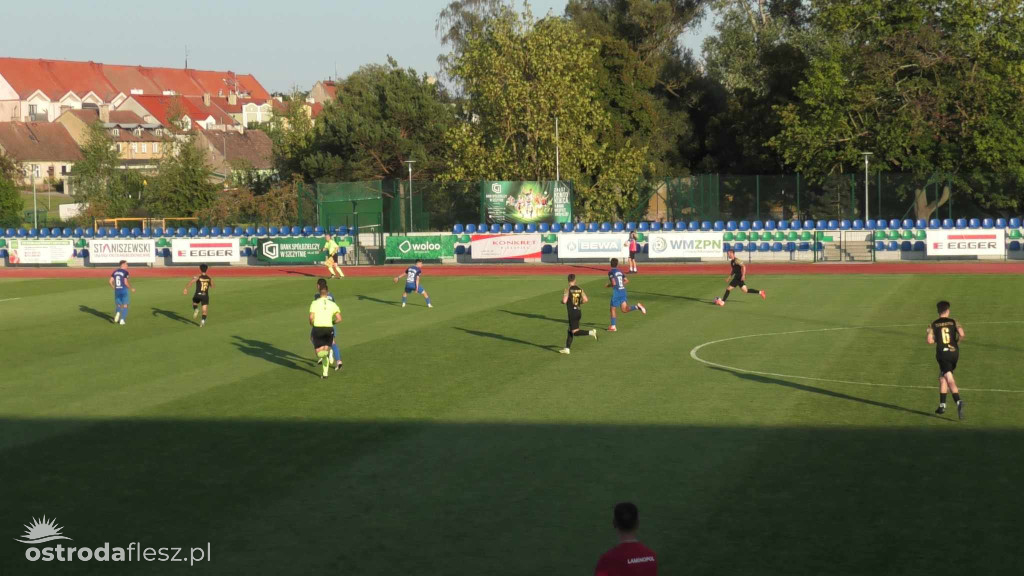 Sokół Ostróda przywozi 3 punkty z Biskupca! [FOTO]
