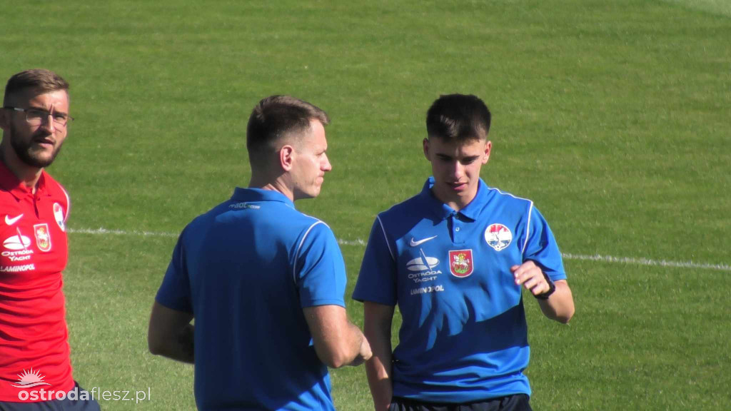 Sokół Ostróda przywozi 3 punkty z Biskupca! [FOTO]