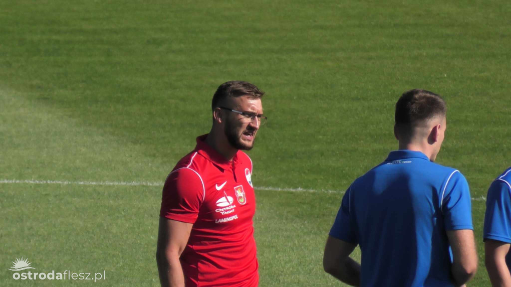 Sokół Ostróda przywozi 3 punkty z Biskupca! [FOTO]