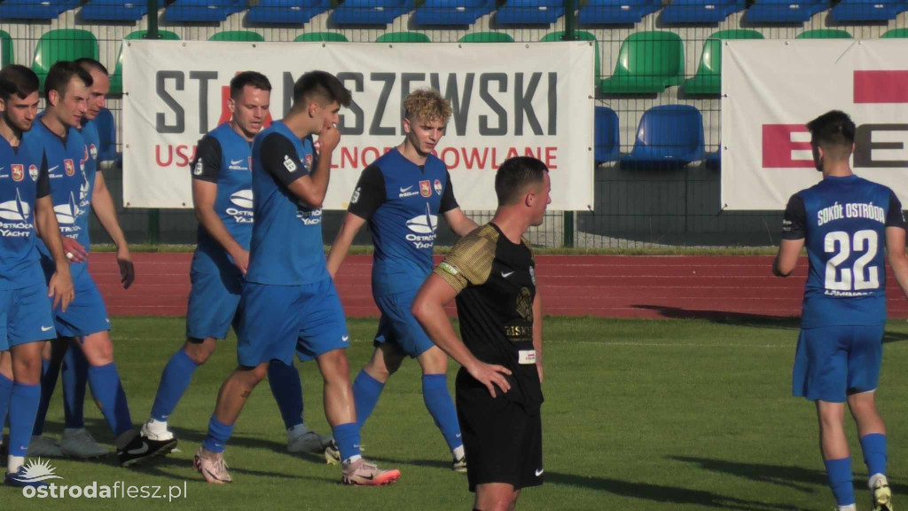 Sokół Ostróda przywozi 3 punkty z Biskupca! [FOTO]
