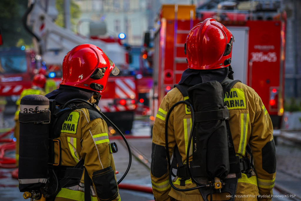 Pożar kamienicy. Nie żyje dwóch strażaków