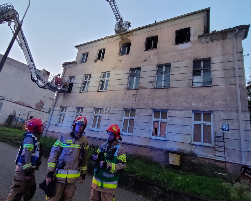 Nocny pożar kamienicy w Olsztynie