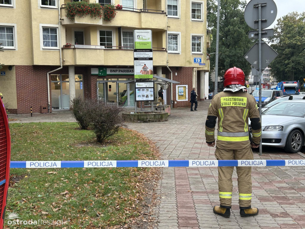 Tajemnicza torba w banku na ul. Czarnieckiego