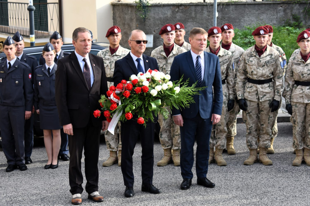 Uczniowie z ZSZ im. S. Petöfi na Monte Cassino