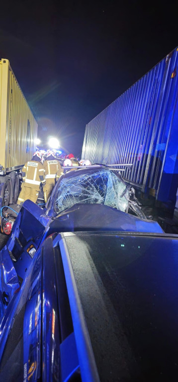 4 osoby nie żyją, 12 osób rannych po wypadku na S7