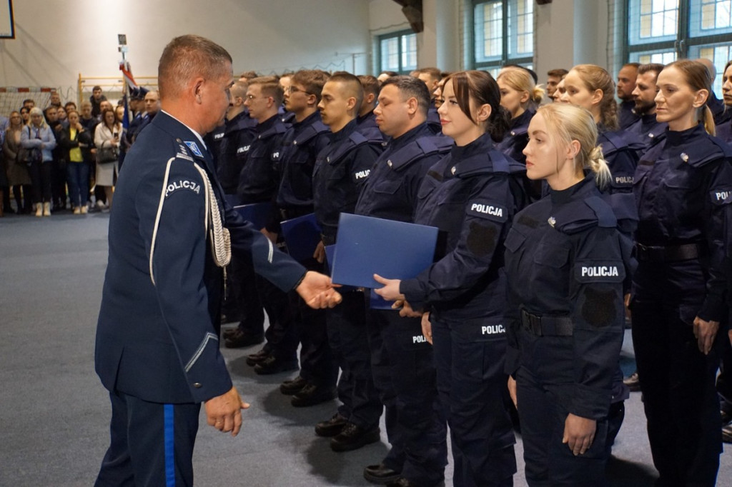 Nowi policjanci w szeregach ostródzkiej policji