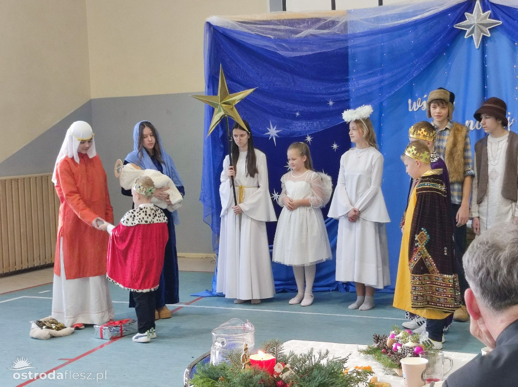 Uroczyste spotkanie wigilijne w SP w Durągu