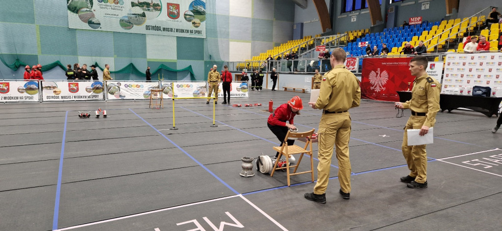 II Powiatowe Halowe Młodzieżowe Zawody Sportowo Pożarnicze