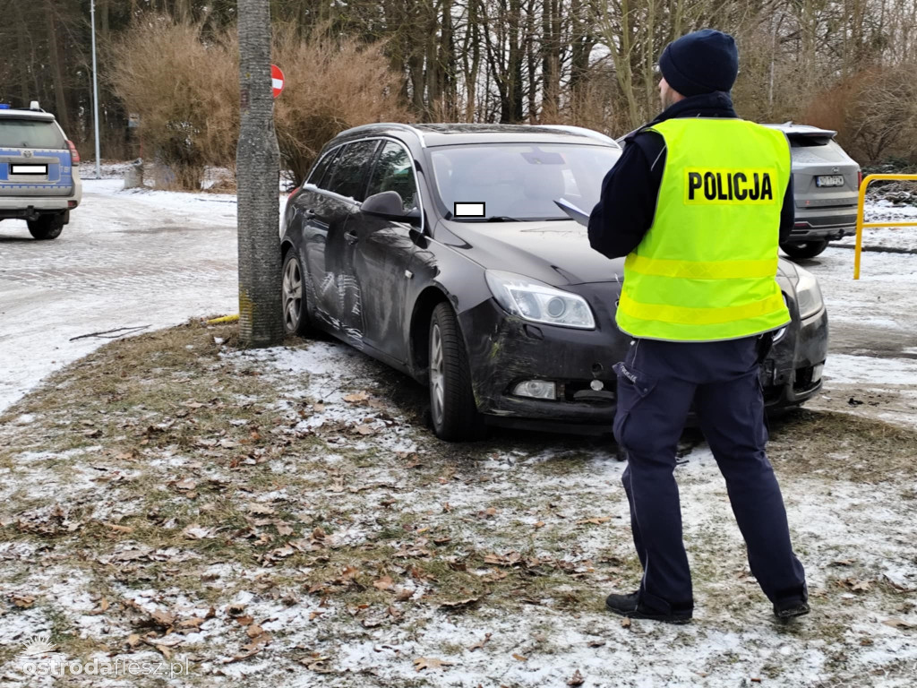 Ostróda: Zasłabła za kierownicą. Jest w szpitalu