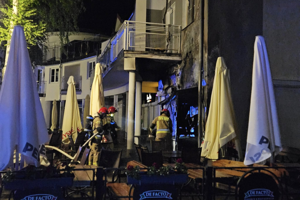 Nocny pożar restauracji nad Jeziorem Drwęckim