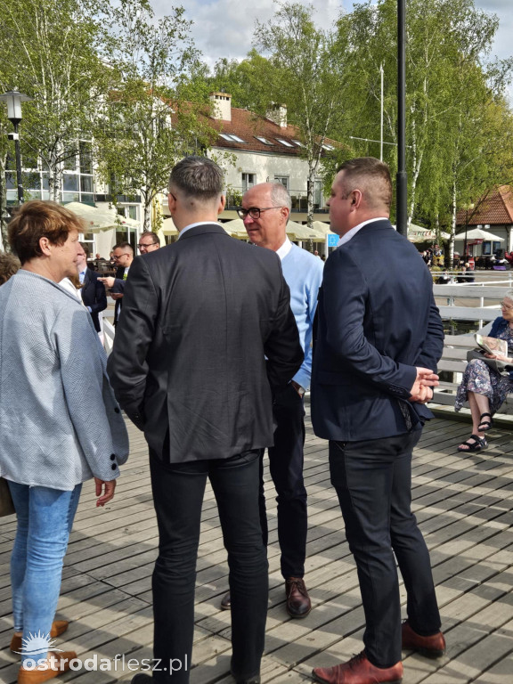 Startująca w wyborach Magdalena Biejat w Ostródzie