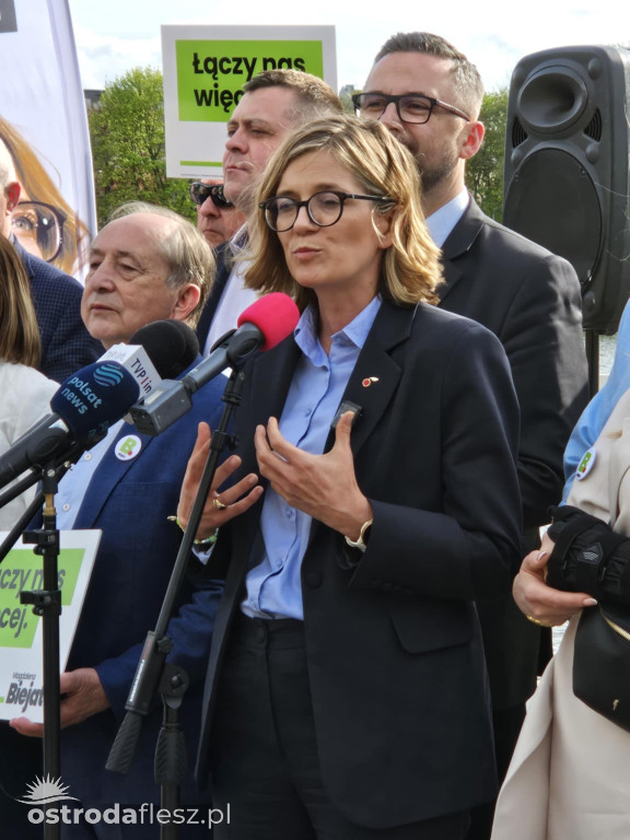 Startująca w wyborach Magdalena Biejat w Ostródzie