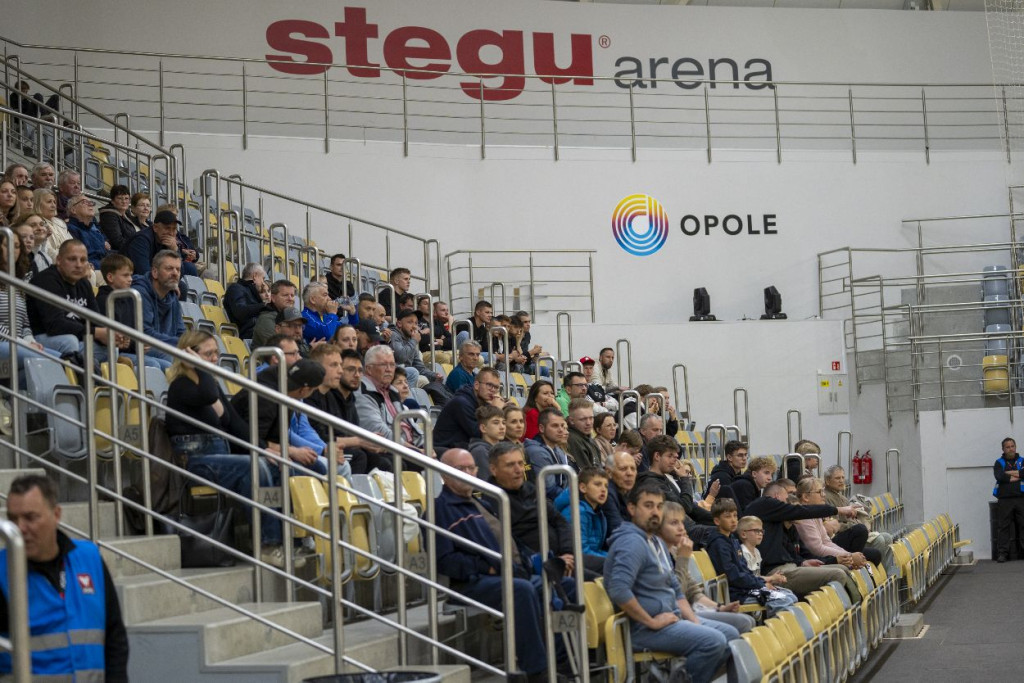 Constract wygrywa w 1 meczu ćwierćfinału