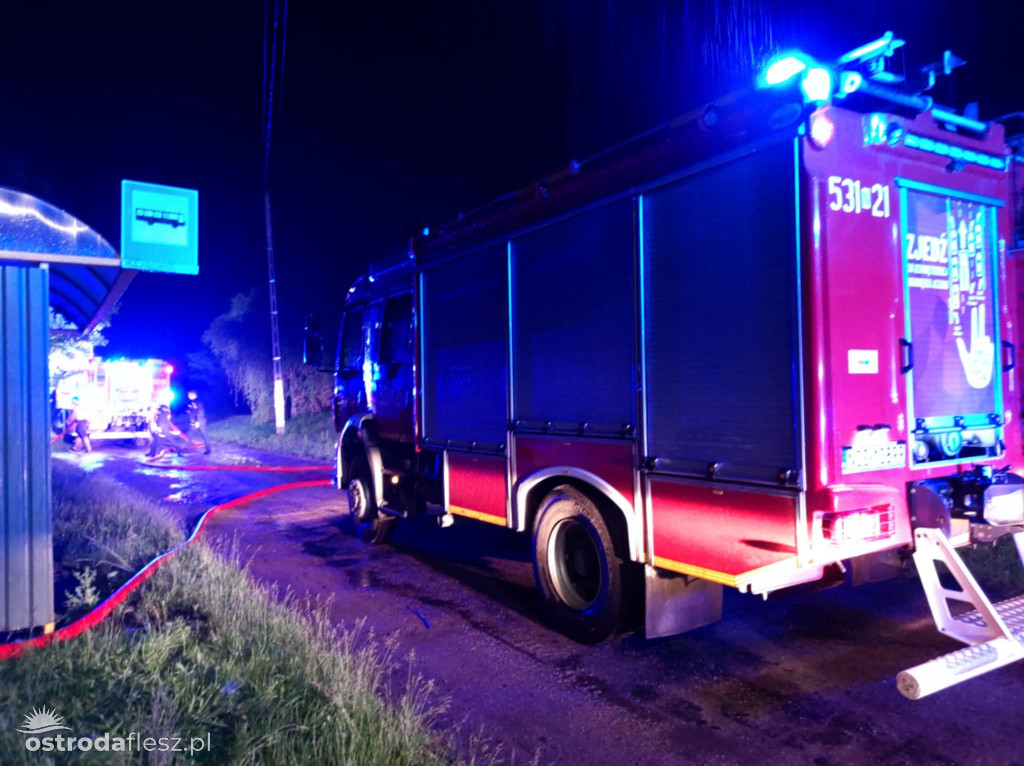 Duży nocny pożar w Dziadyku w Gminie Ostróda!