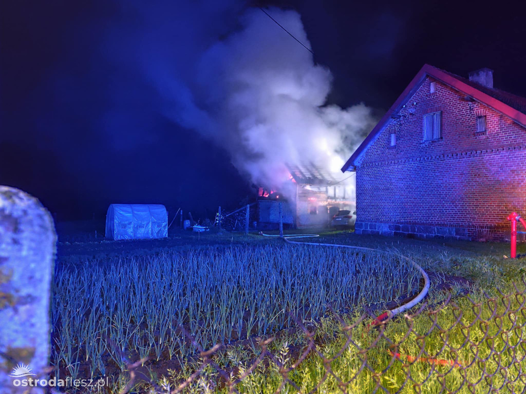 Duży nocny pożar w Dziadyku w Gminie Ostróda!