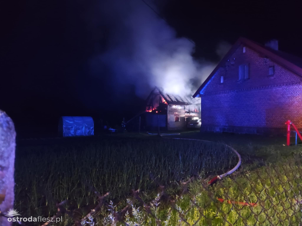 Duży nocny pożar w Dziadyku w Gminie Ostróda!