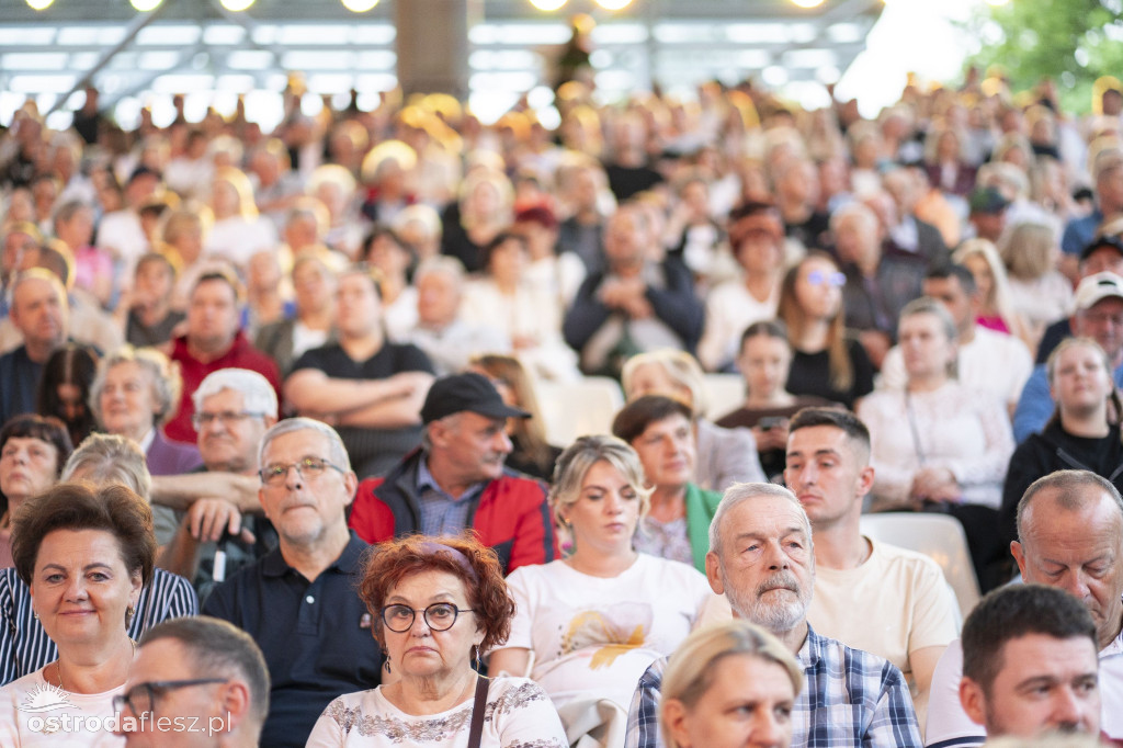 Koncert gwiazd w hołdzie dla 2+1 w Ostródzie