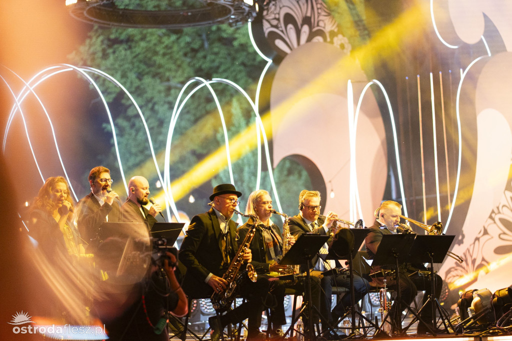 Koncert gwiazd w hołdzie dla 2+1 w Ostródzie
