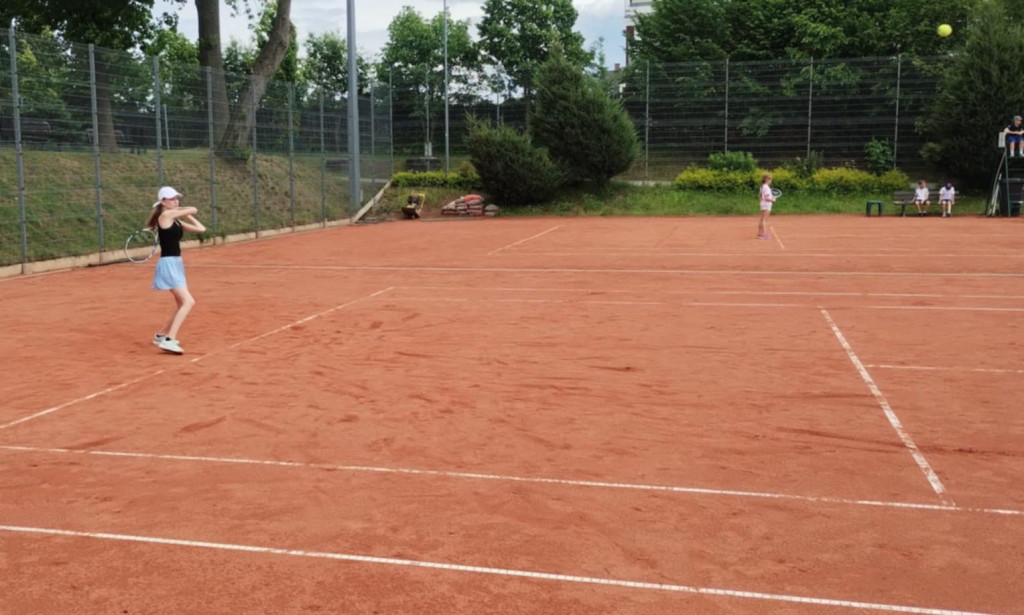 Radosny Tenisowy Dzień Dziecka w Ostródzie