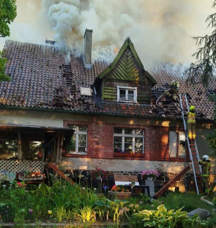 Tragiczny pożar domu. 1 osoba nie żyje