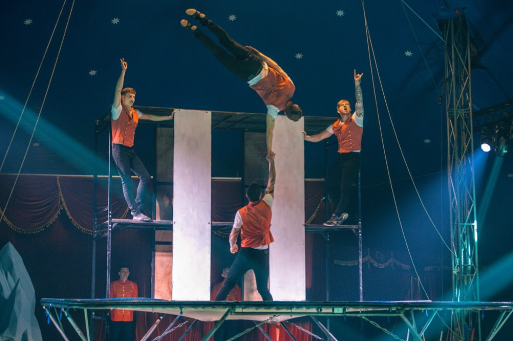 Akrobacje, humor, magia, muzyka czyli Circus Melody w Ostródzie!
