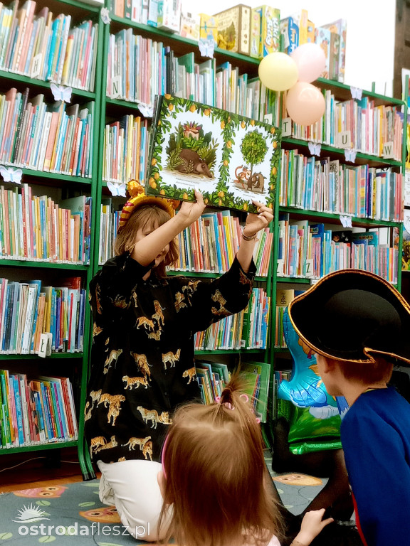 Bajkowy Bal Przebierańców w Miejskiej Bibliotece