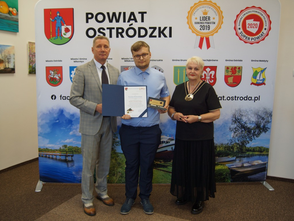 Najzdolniejsi absolwenci w powiecie nagrodzeni!