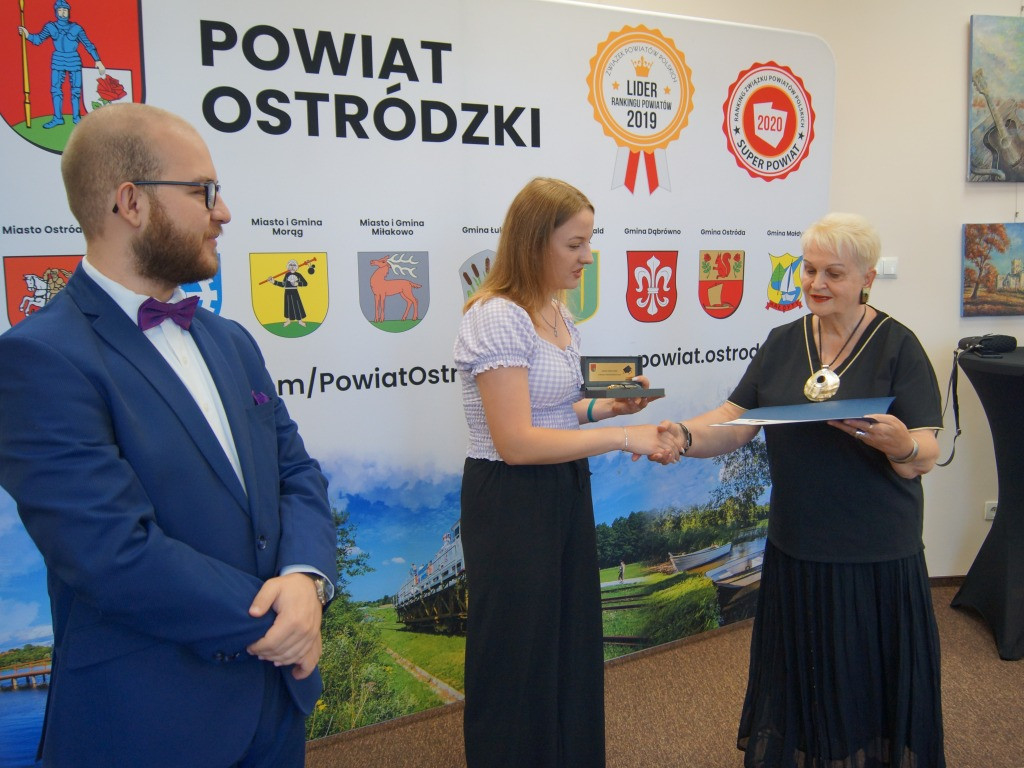 Najzdolniejsi absolwenci w powiecie nagrodzeni!