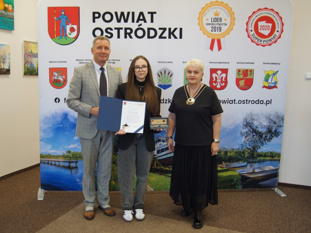 Najzdolniejsi absolwenci w powiecie nagrodzeni!