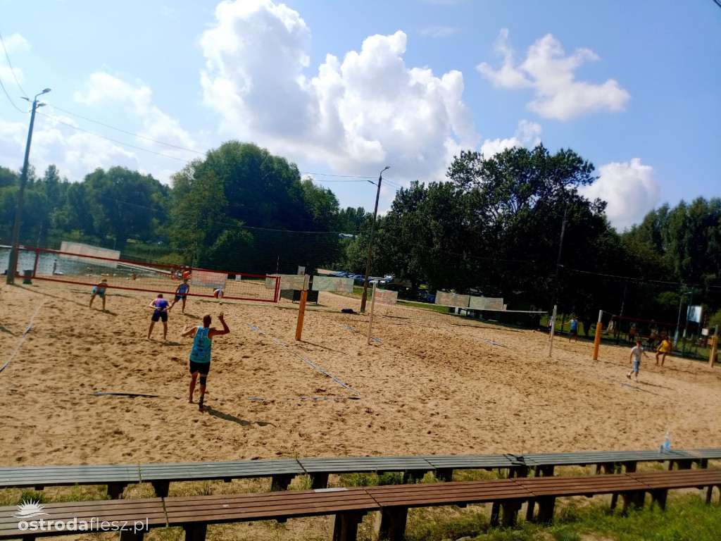 Turniej siatkówki plażowej nad J. Sajmino (26.07)