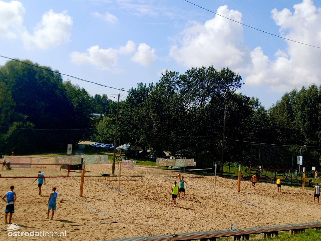 Turniej siatkówki plażowej nad J. Sajmino (26.07)