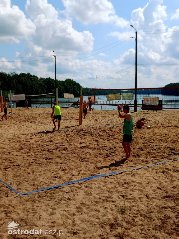 Turniej siatkówki plażowej nad J. Sajmino (26.07)