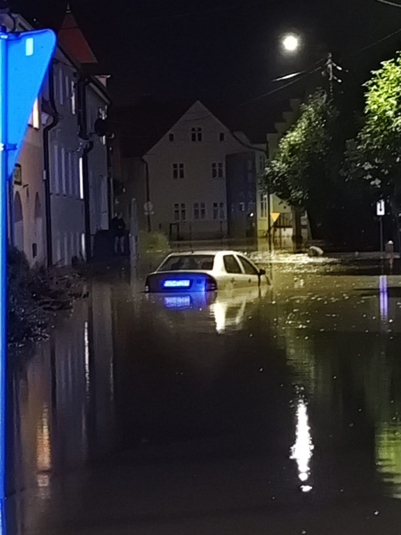Dramatyczna noc w regionie! Powodzie, podtopienia