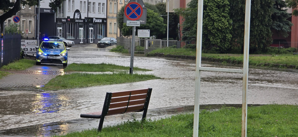 Dramatyczna noc w regionie! Powodzie, podtopienia