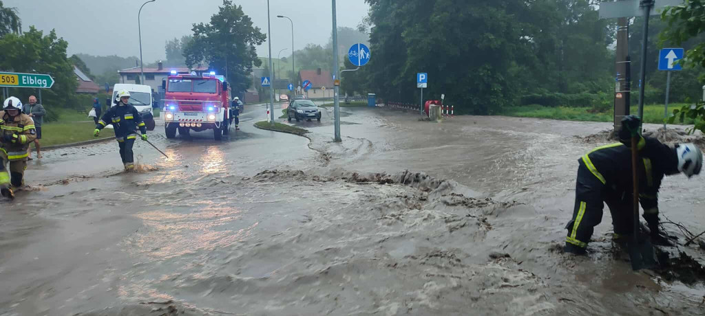 Dramatyczna noc w regionie! Powodzie, podtopienia