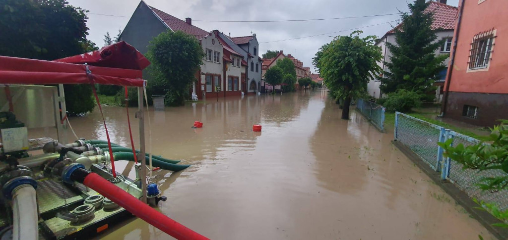 Dramatyczna noc w regionie! Powodzie, podtopienia