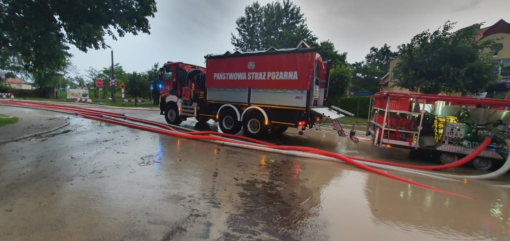 Dramatyczna noc w regionie! Powodzie, podtopienia