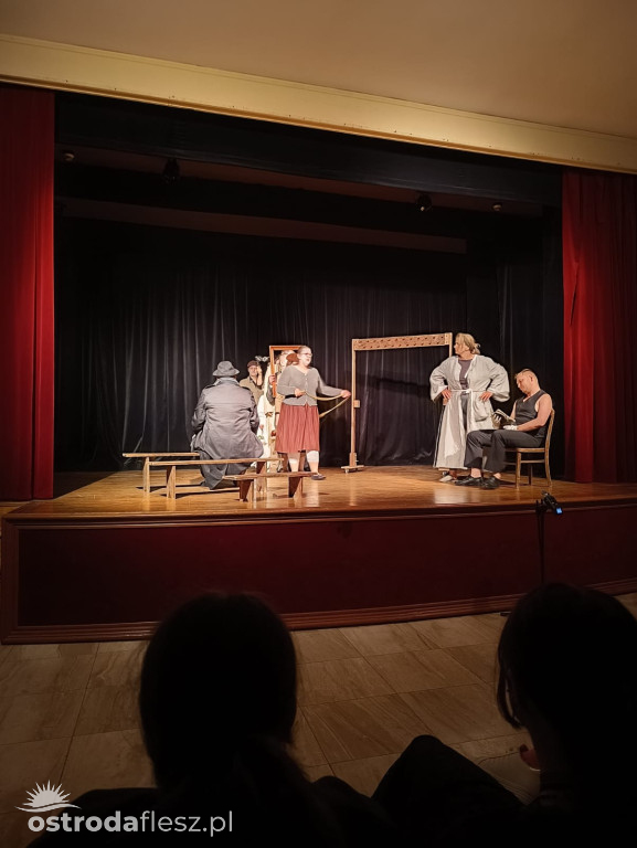 Setny pokaz sztuki Szatnia Teatru Przebudzeni