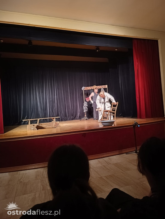 Setny pokaz sztuki Szatnia Teatru Przebudzeni