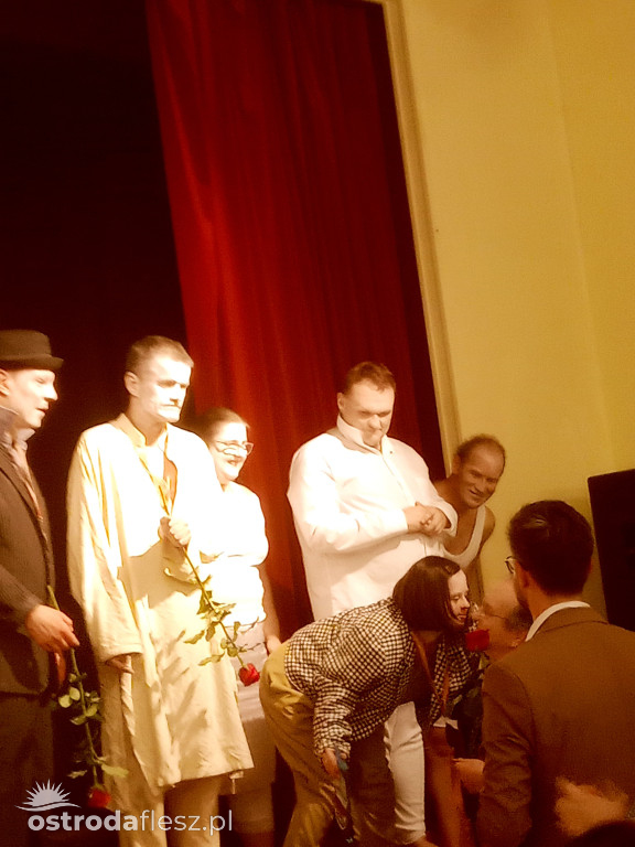 Setny pokaz sztuki Szatnia Teatru Przebudzeni