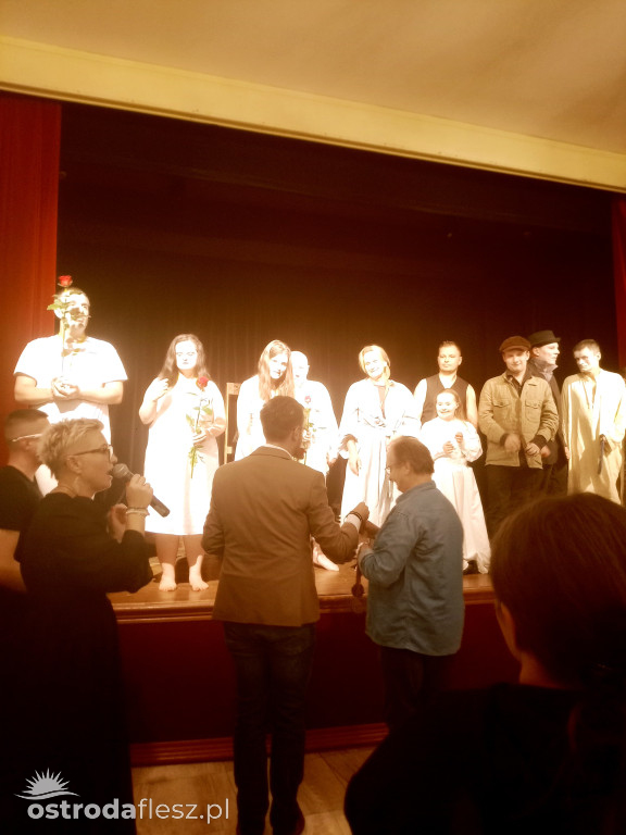Setny pokaz sztuki Szatnia Teatru Przebudzeni