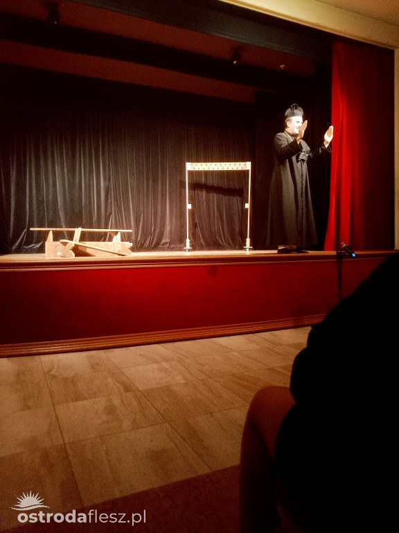 Setny pokaz sztuki Szatnia Teatru Przebudzeni
