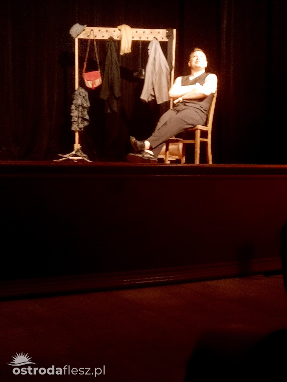 Setny pokaz sztuki Szatnia Teatru Przebudzeni