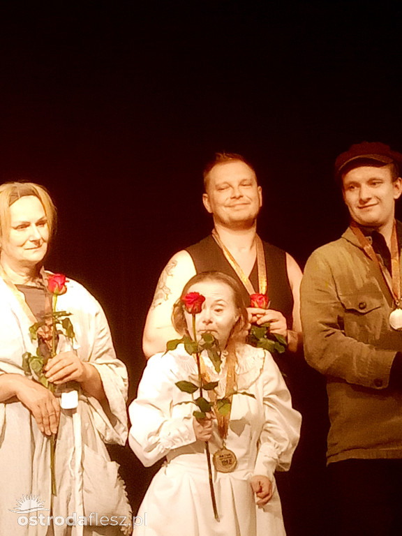 Setny pokaz sztuki Szatnia Teatru Przebudzeni