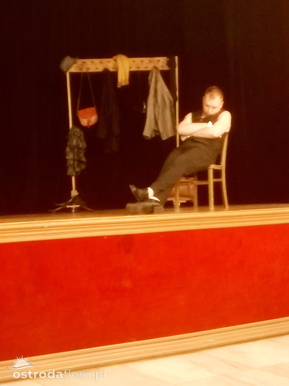 Setny pokaz sztuki Szatnia Teatru Przebudzeni