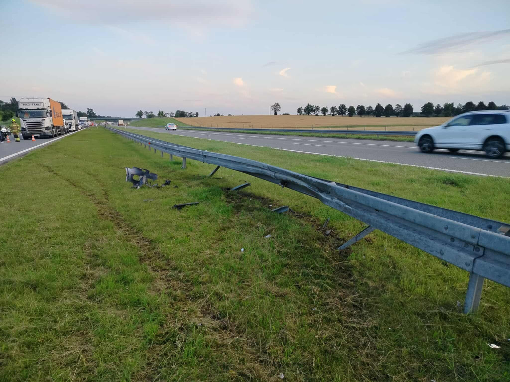 Osobówka najechała na tył citroena jumpera na S7