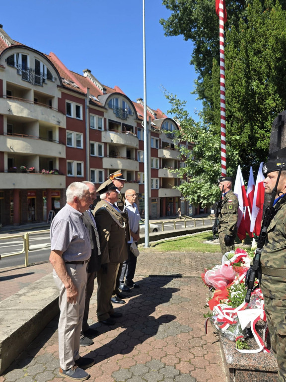 Ostróda oddała hołd żołnierzom!