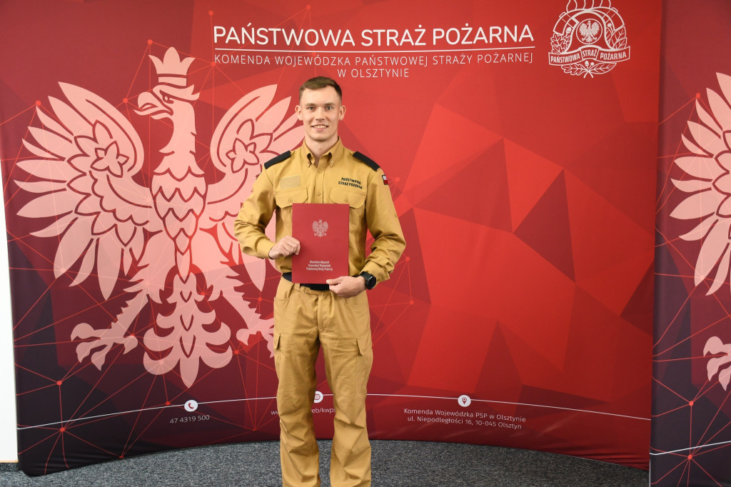 Arkadiusz Muszyński ślubował w PSP w Olsztynie