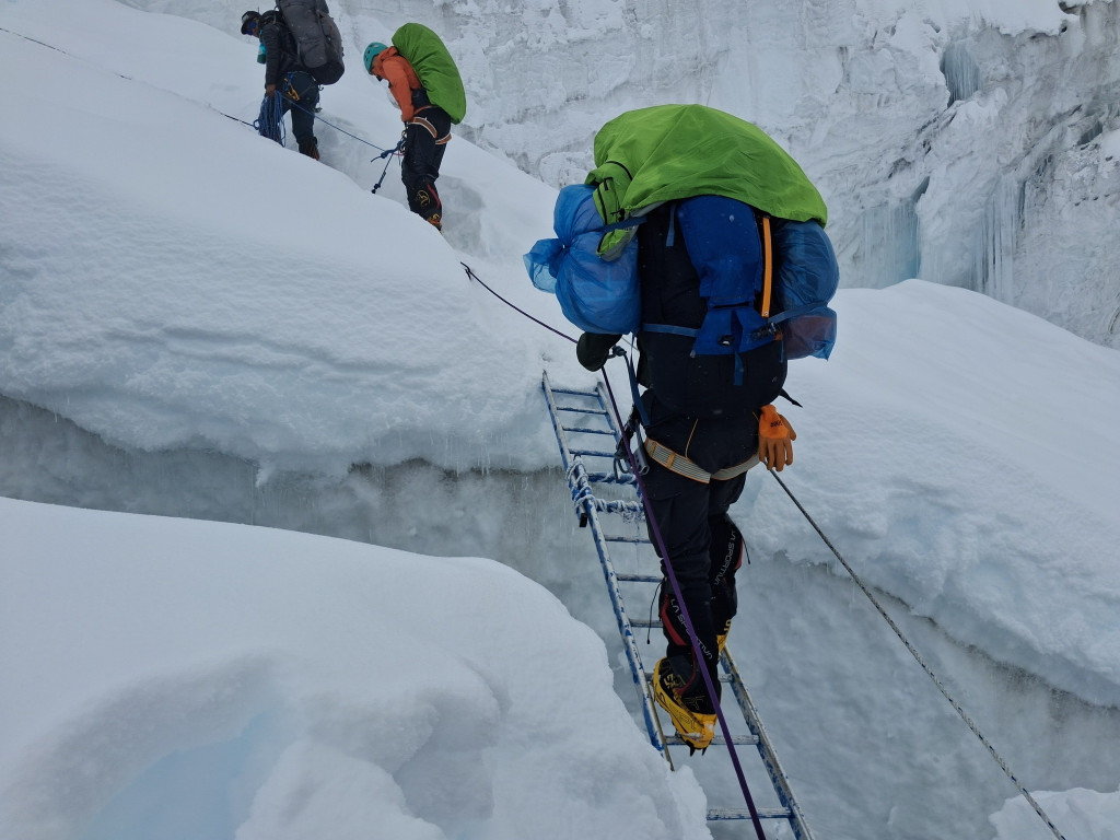 Nauczycielka ekonomika zdobyła Manaslu w Himalajach