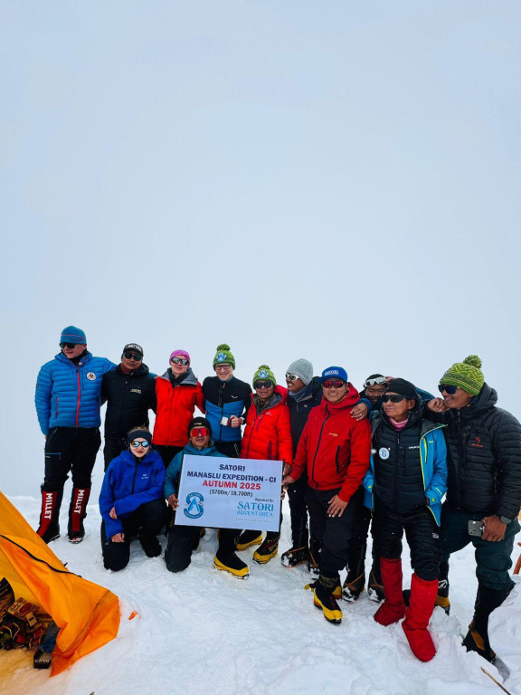 Nauczycielka ekonomika zdobyła Manaslu w Himalajach